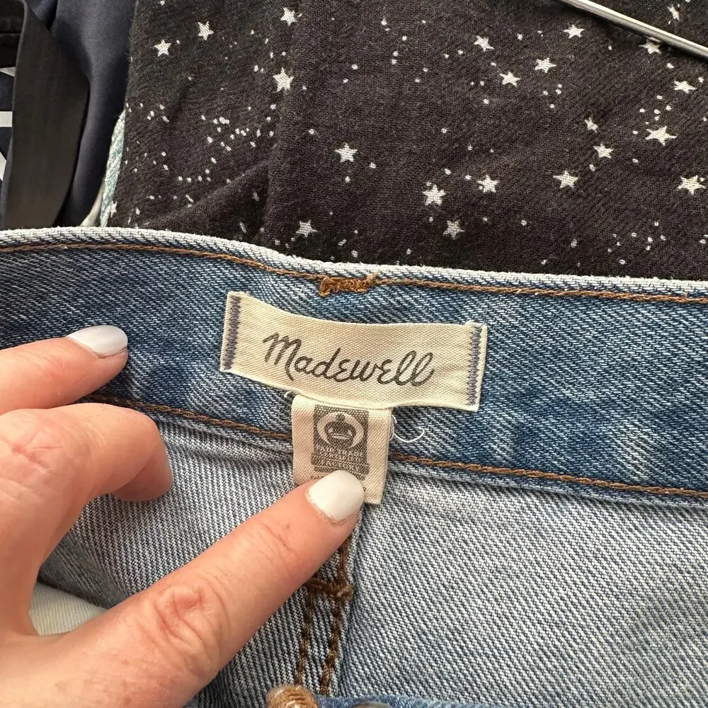 Madewell Relaxed Denim Shorts Size 28 Womens Distressed Jean